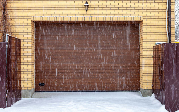 Как утеплить гаражные ворота изнутри?